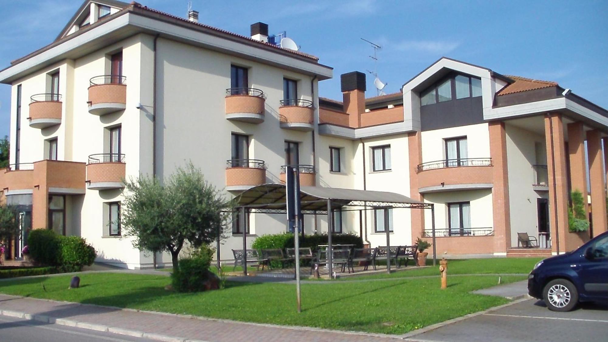Hotel Da Vito Кампанья-Лупия Экстерьер фото