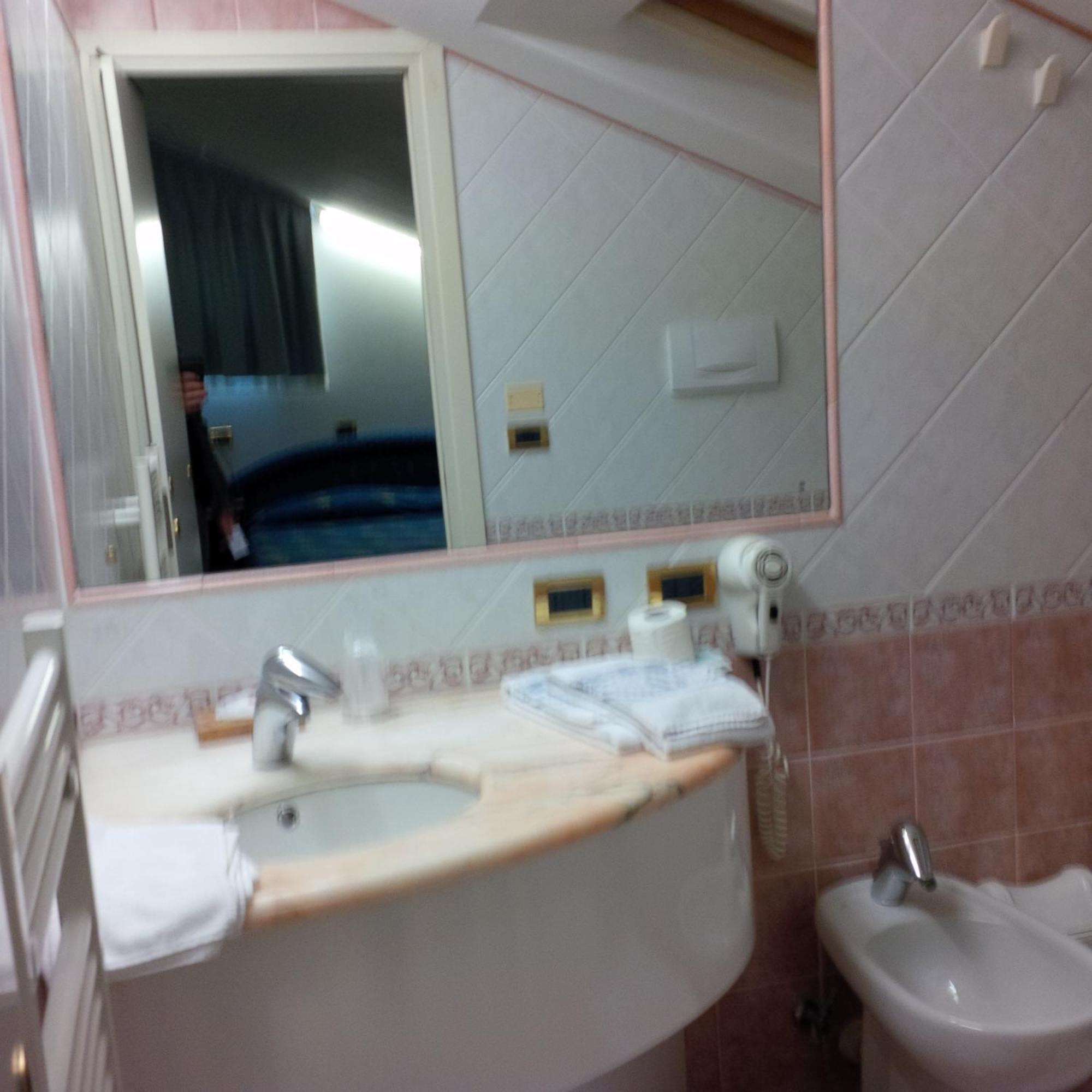 Hotel Da Vito Кампанья-Лупия Номер фото