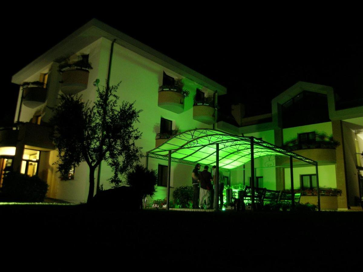 Hotel Da Vito Кампанья-Лупия Экстерьер фото